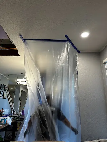 Contained sewage backup cleanup in a Hawthorne, CA home